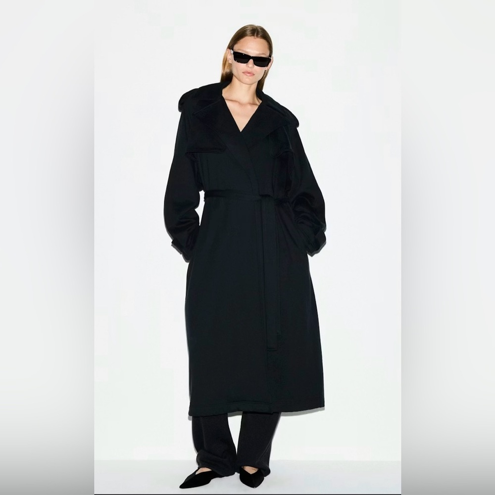 SKIMS - BOYFRIEND FLEECE
OVERSIZED TRENCH COAT🥀🥀🥀 - Picture 3 of 10